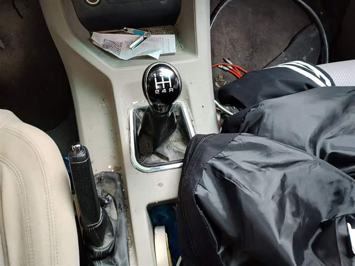 Фото 9 - Dongfeng Forthing Lingzhi M5