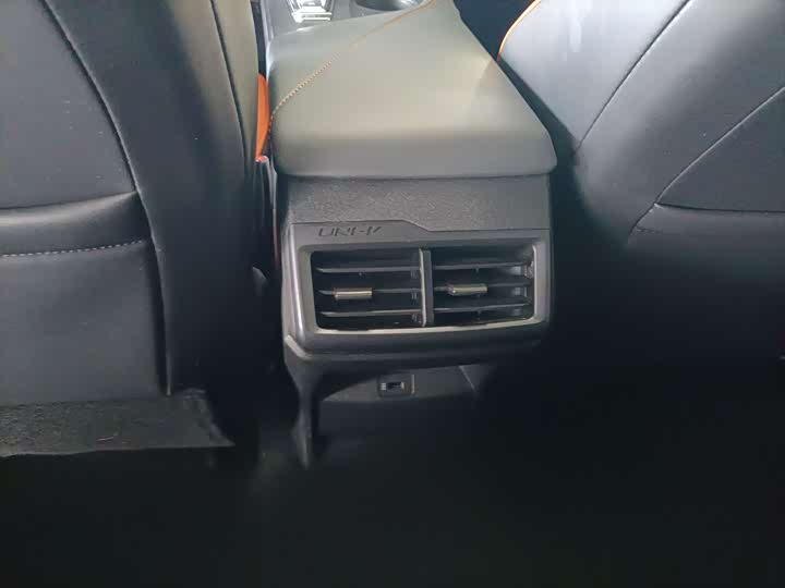 Фото 13 - Changan UNI-V