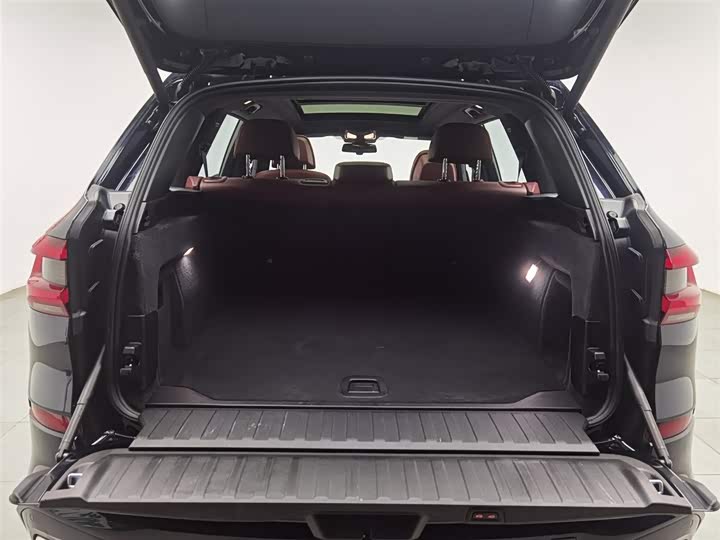 Фото 16 - BMW X5