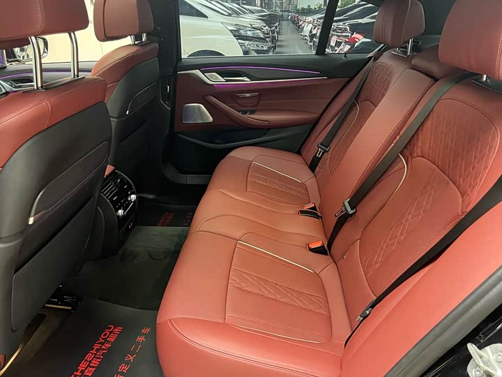 Фото 10 - BMW 5 Series