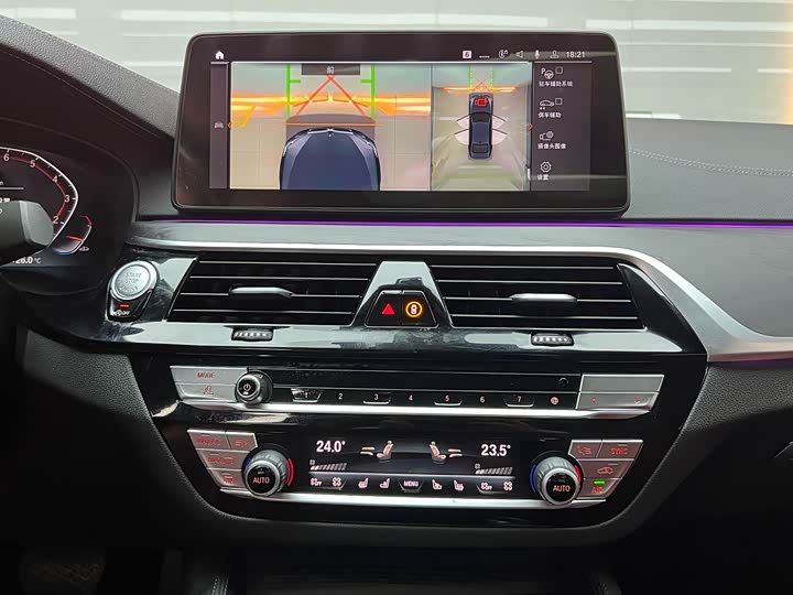 Фото 13 - BMW 5 Series