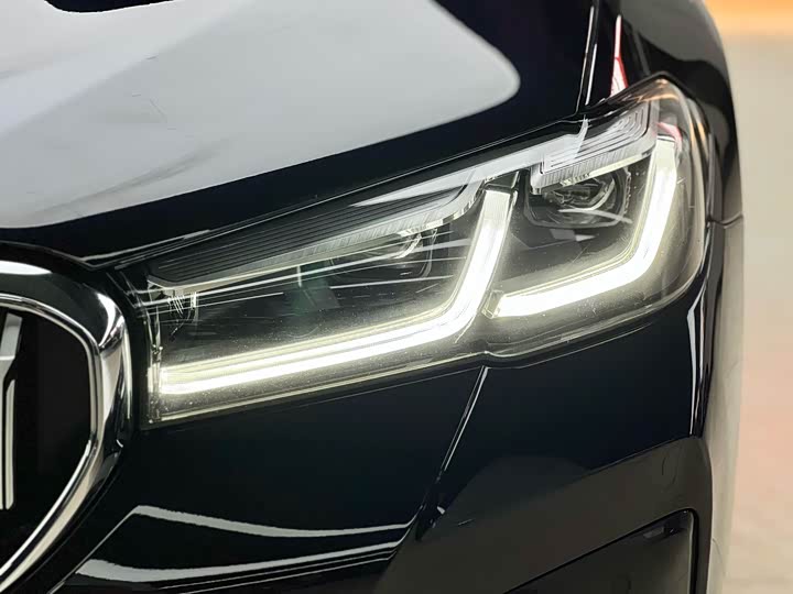 Фото 17 - BMW 5 Series