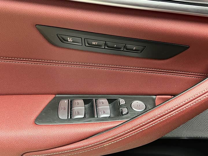 Фото 22 - BMW 5 Series