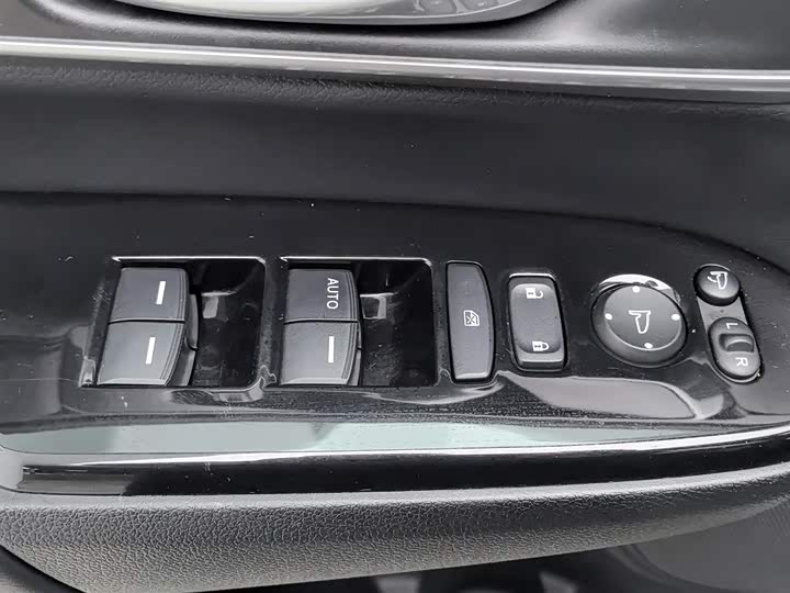 Фото 9 - Honda Breeze