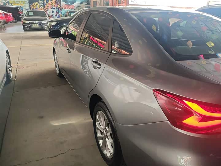 Фото 5 - Chevrolet Monza