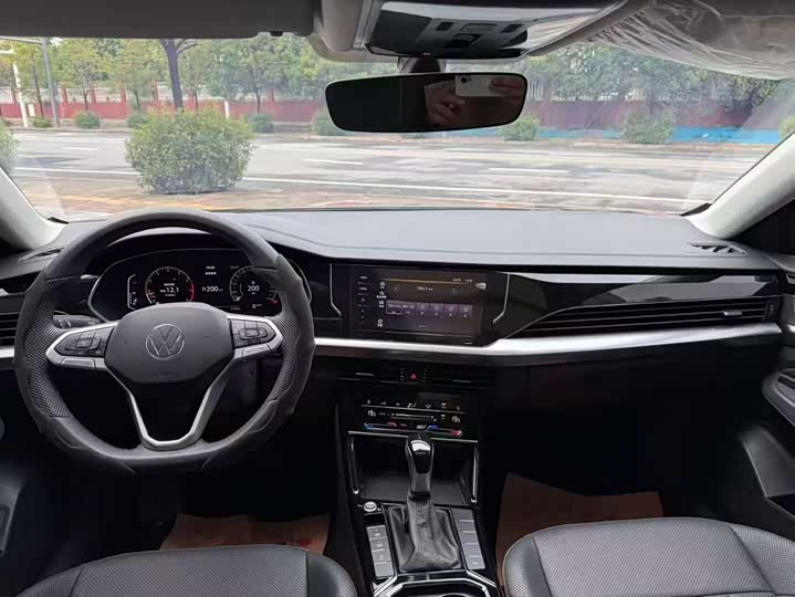 Фото 4 - Volkswagen Passat