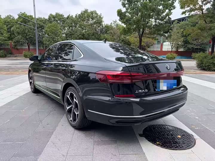 Фото 7 - Volkswagen Passat