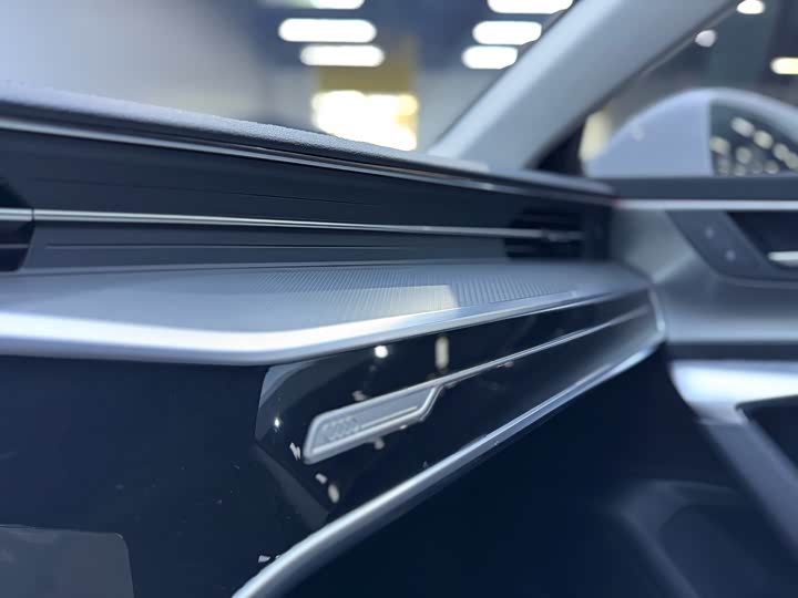 Фото 14 - Audi A7