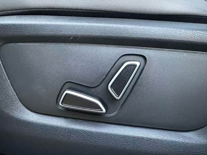 Фото 23 - Changan UNI-T