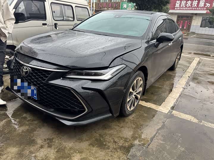 Фото 2 - Toyota Avalon