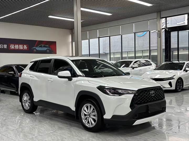 Фото 4 - Toyota Corolla Cross