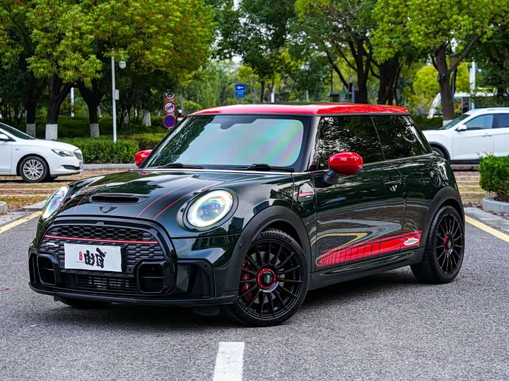 Фото 1 - Mini Mini JCW