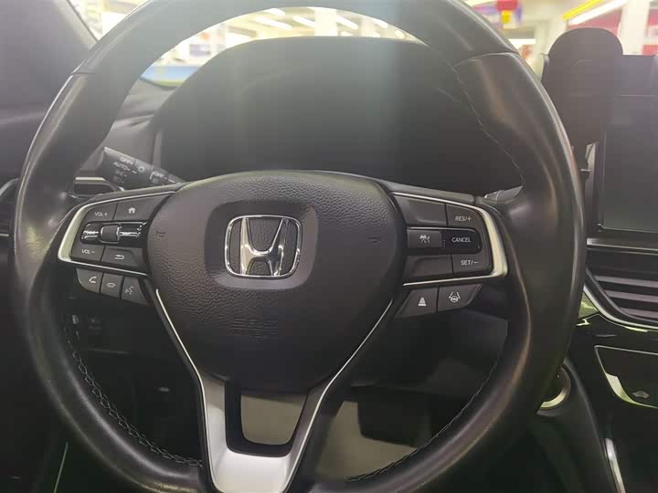 Фото 5 - Honda Inspire