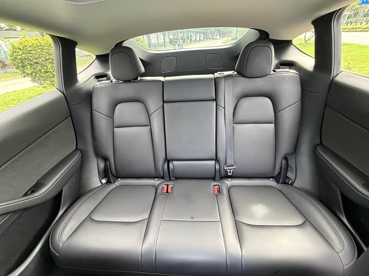 Фото 16 - Tesla Model Y