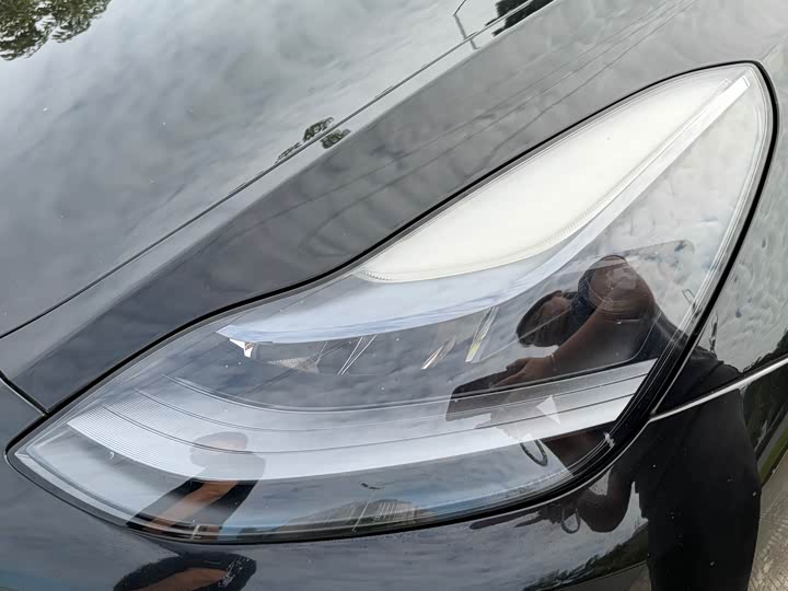 Фото 17 - Tesla Model Y