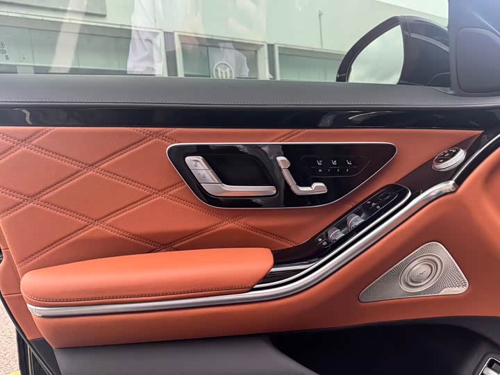 Фото 7 - Mercedes-Benz Maybach S-Class