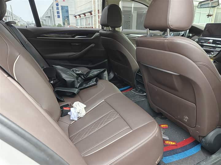 Фото 6 - BMW 5 Series