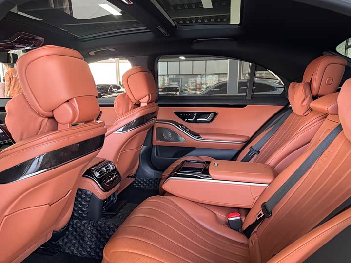 Фото 6 - Mercedes-Benz S-Class