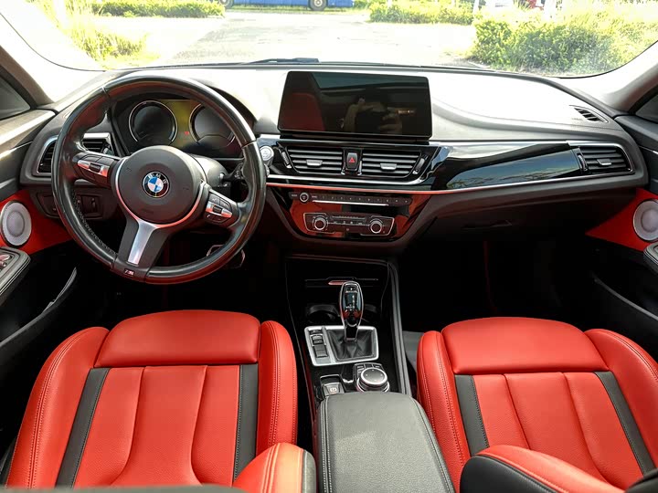 Фото 12 - BMW 1 Series