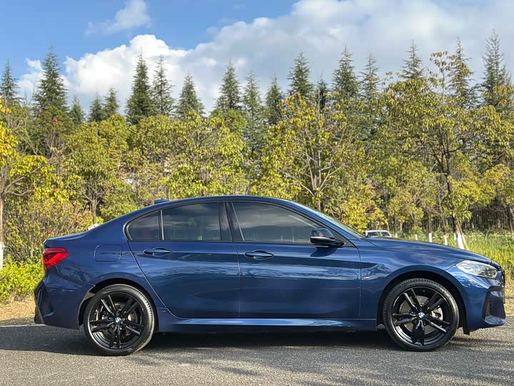 Фото 4 - BMW 1 Series