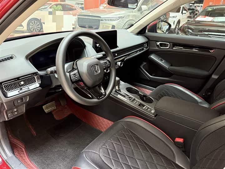 Фото 9 - Honda Civic