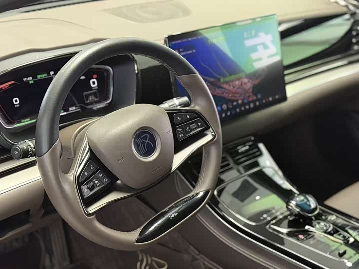 Фото 3 - BYD Han