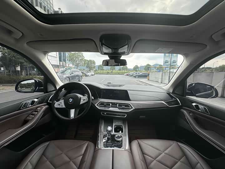 Фото 14 - BMW X5