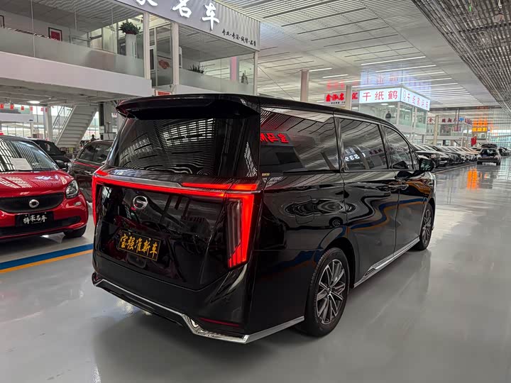 Фото 8 - GAC Trumpchi M8