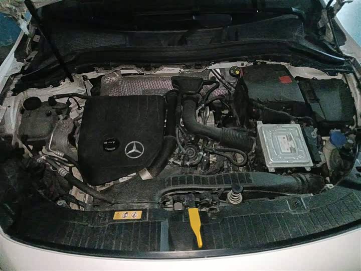 Фото 11 - Mercedes-Benz GLA-Class