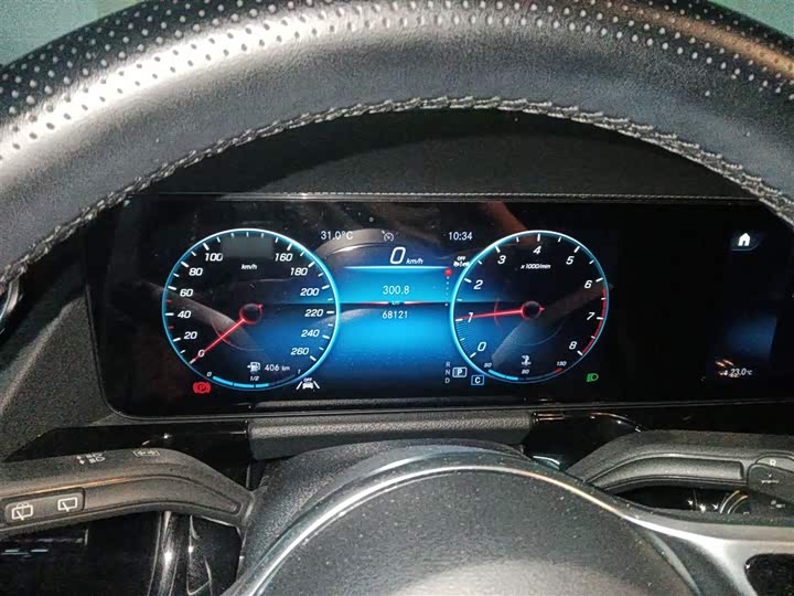 Фото 4 - Mercedes-Benz GLA-Class