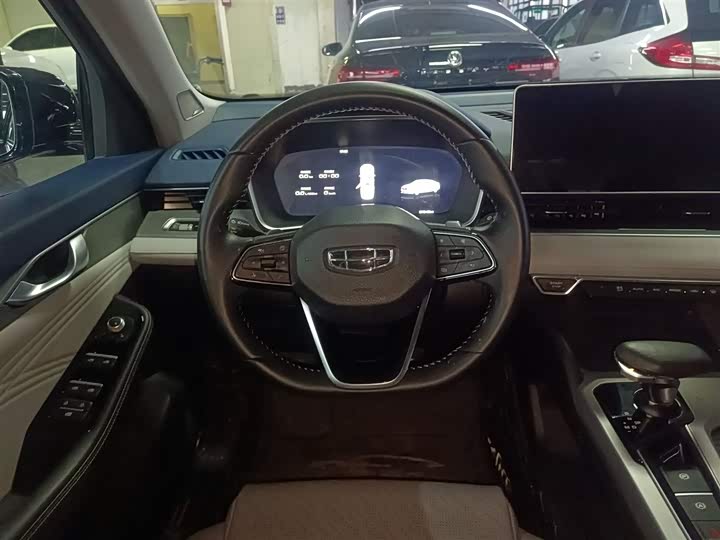 Фото 11 - Geely Preface