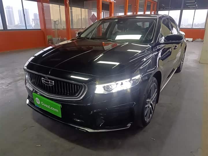 Фото 2 - Geely Preface