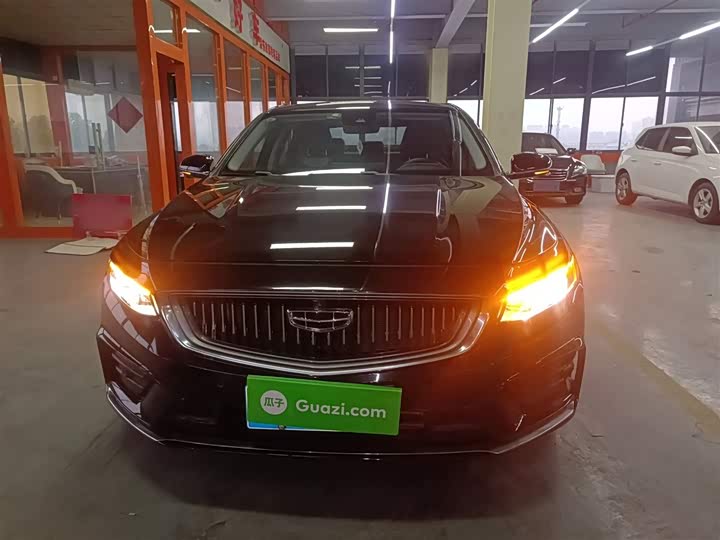 Фото 3 - Geely Preface