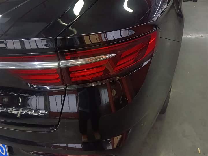 Фото 8 - Geely Preface