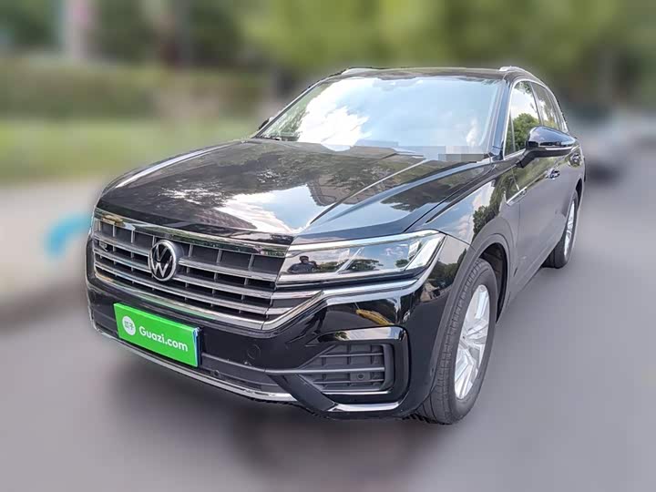 Фото 2 - Volkswagen Touareg