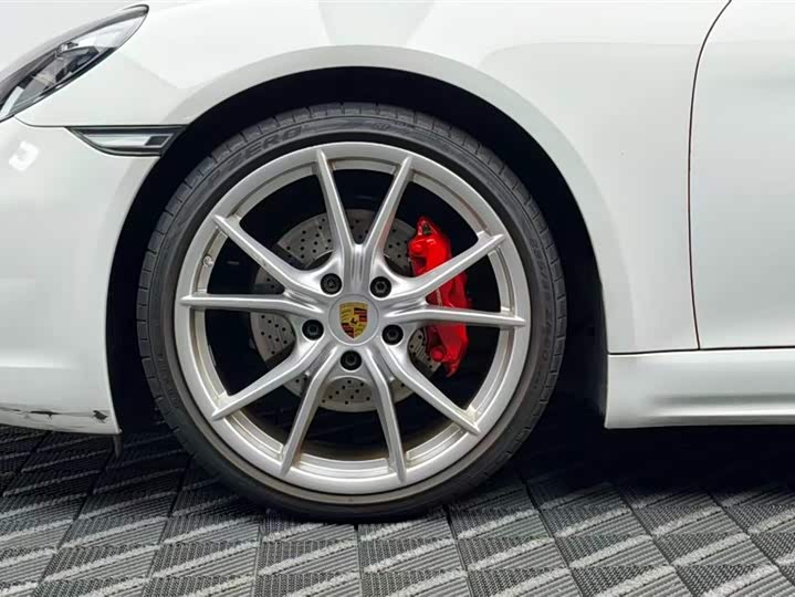 Фото 8 - Porsche 718