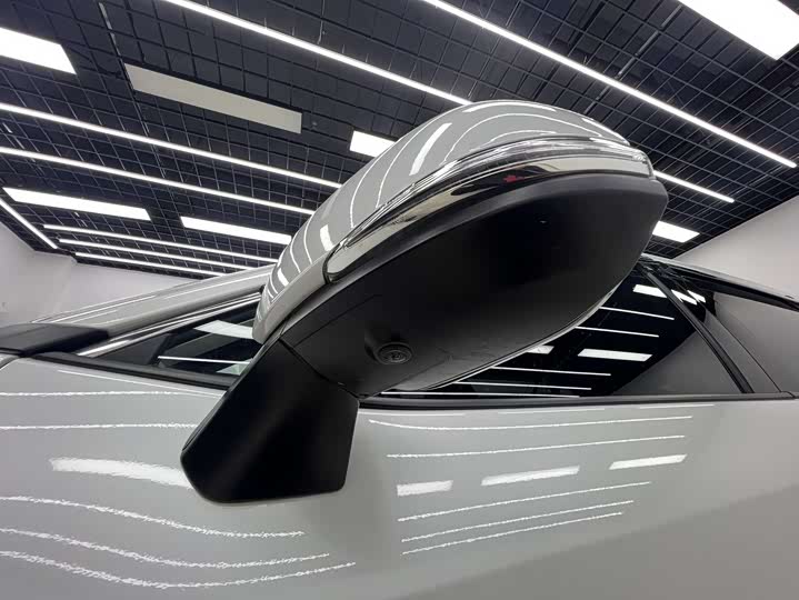 Фото 9 - Toyota RAV4