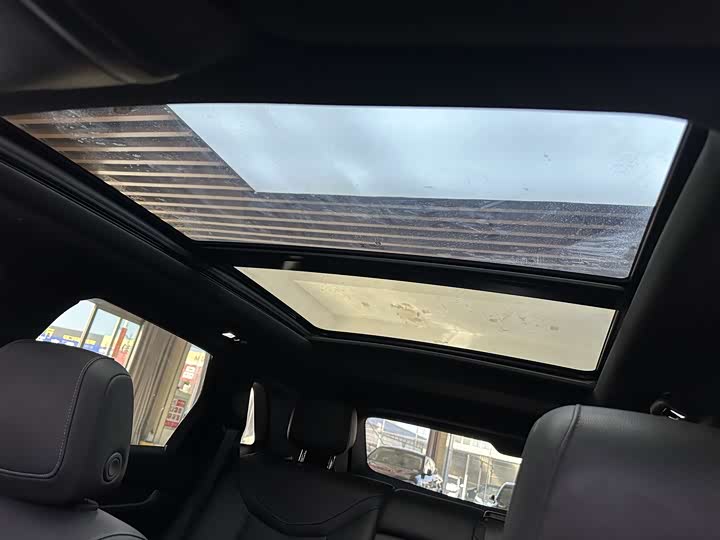 Фото 26 - Cadillac XT5