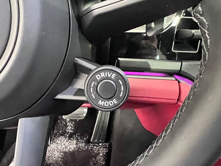 Фото 10 - Porsche Panamera