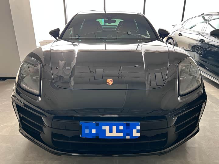 Фото 2 - Porsche Panamera