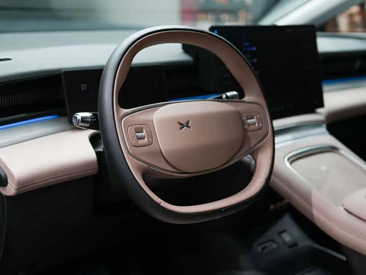 Фото 12 - XPeng X9