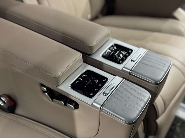 Фото 7 - XPeng X9