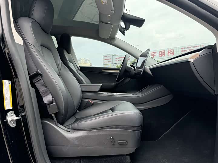 Фото 16 - Tesla Model Y