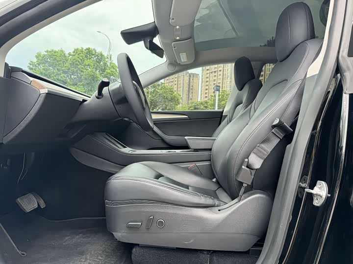 Фото 7 - Tesla Model Y