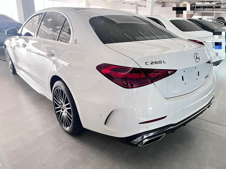 Фото 16 - Mercedes-Benz C-Class