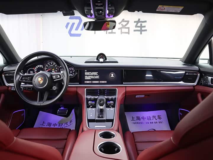 Фото 11 - Porsche Panamera