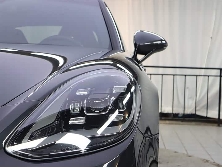 Фото 16 - Porsche Panamera