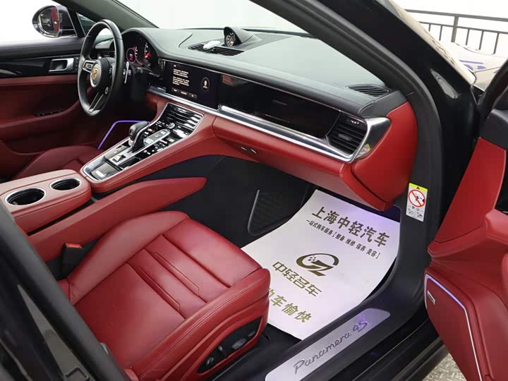 Фото 20 - Porsche Panamera