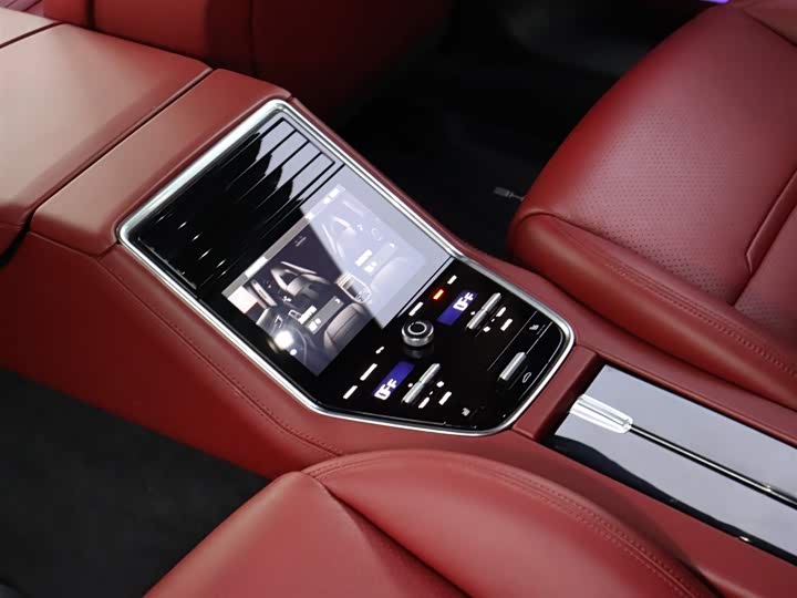 Фото 22 - Porsche Panamera