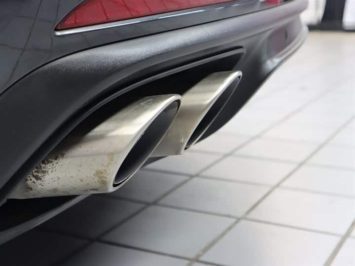 Фото 26 - Porsche Panamera